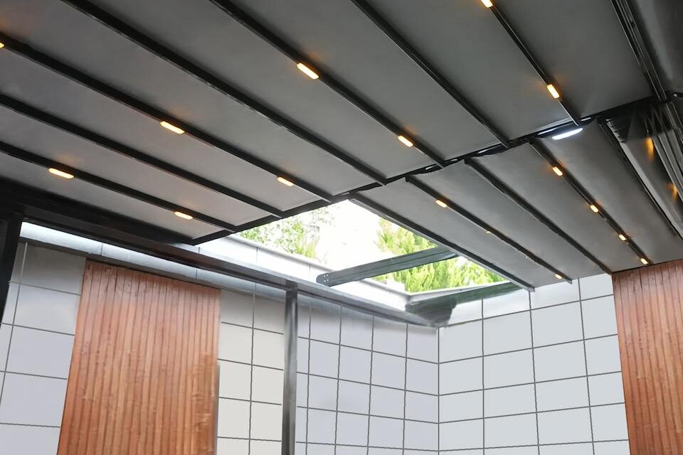 The-movable-roof-of-the-pool-house-سقف-متحرک-استخر