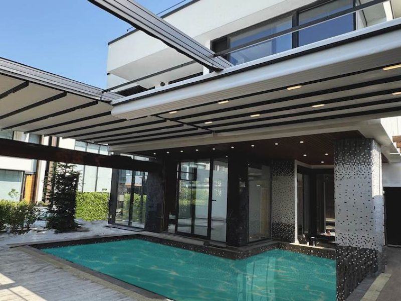 pool-retractable-rooff
